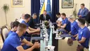 Konaković uručio diplomatske pasoše reprezentativcima BiH pred odlazak na Svjetsko prvenstvo