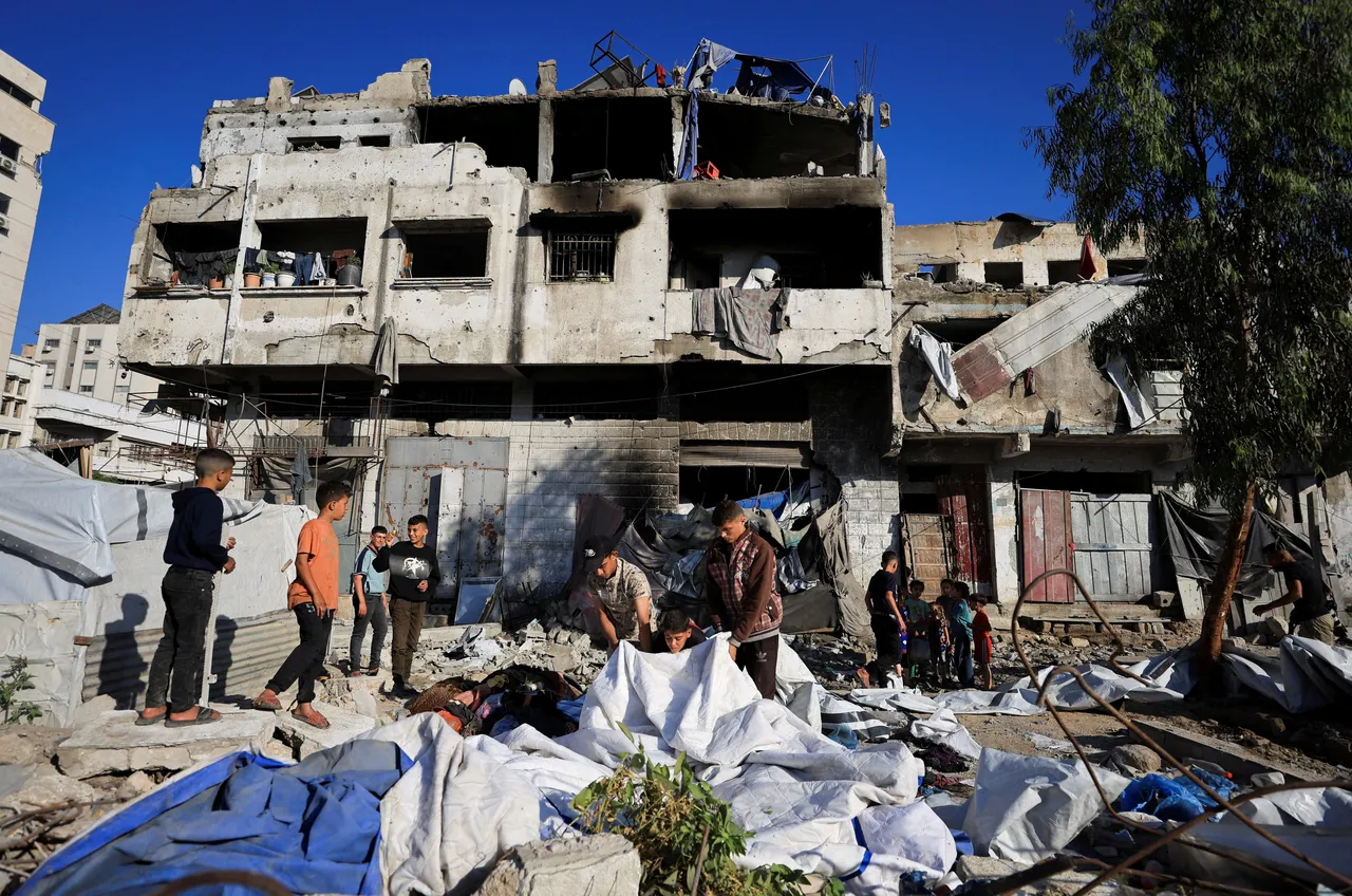 Gaza: 10 morts dans une frappe israélienne, le Hamas confirme la mort d’un de ses chefs