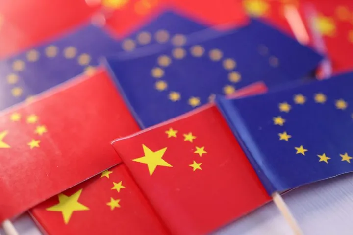 EU debates trade defences against surge of Chinese exports