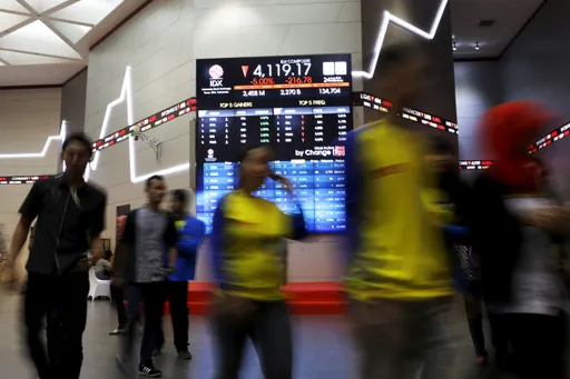 Rupiah tembus Rp18.000 per dolar AS, IHSG anjlok ke level terendah sejak 2020