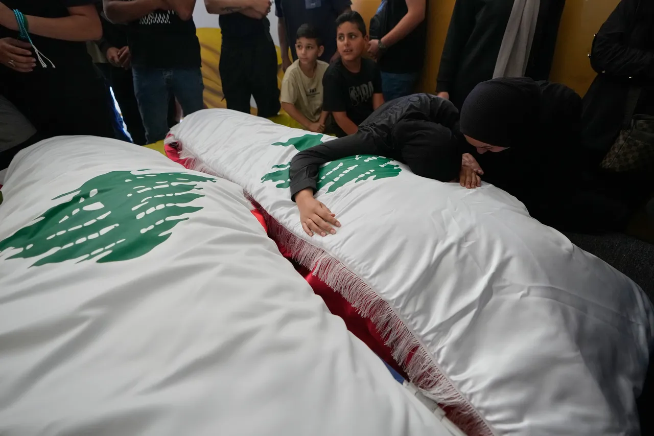 عشرات القتلى في لبنان ومزاعم إسرائيلية بتجاوز نهر الليطاني وقتل 7500 من حزب الله خلال الحرب