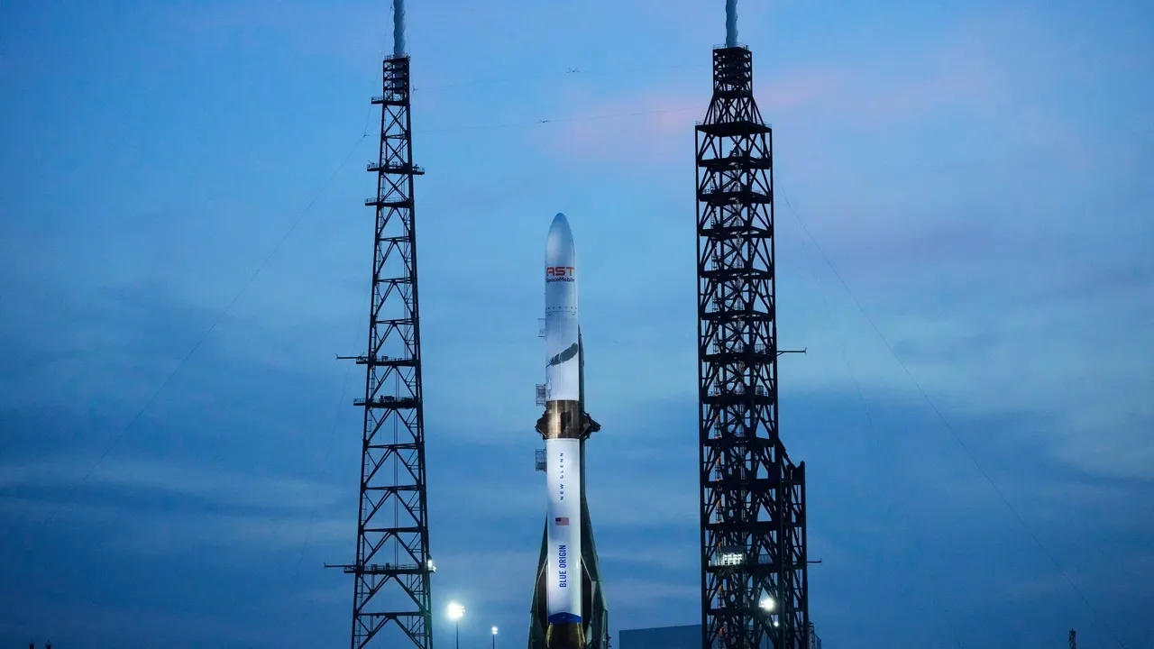 Foguetão da Blue Origin explode na plataforma de lançamento, representando um revés para Jeff Bezos