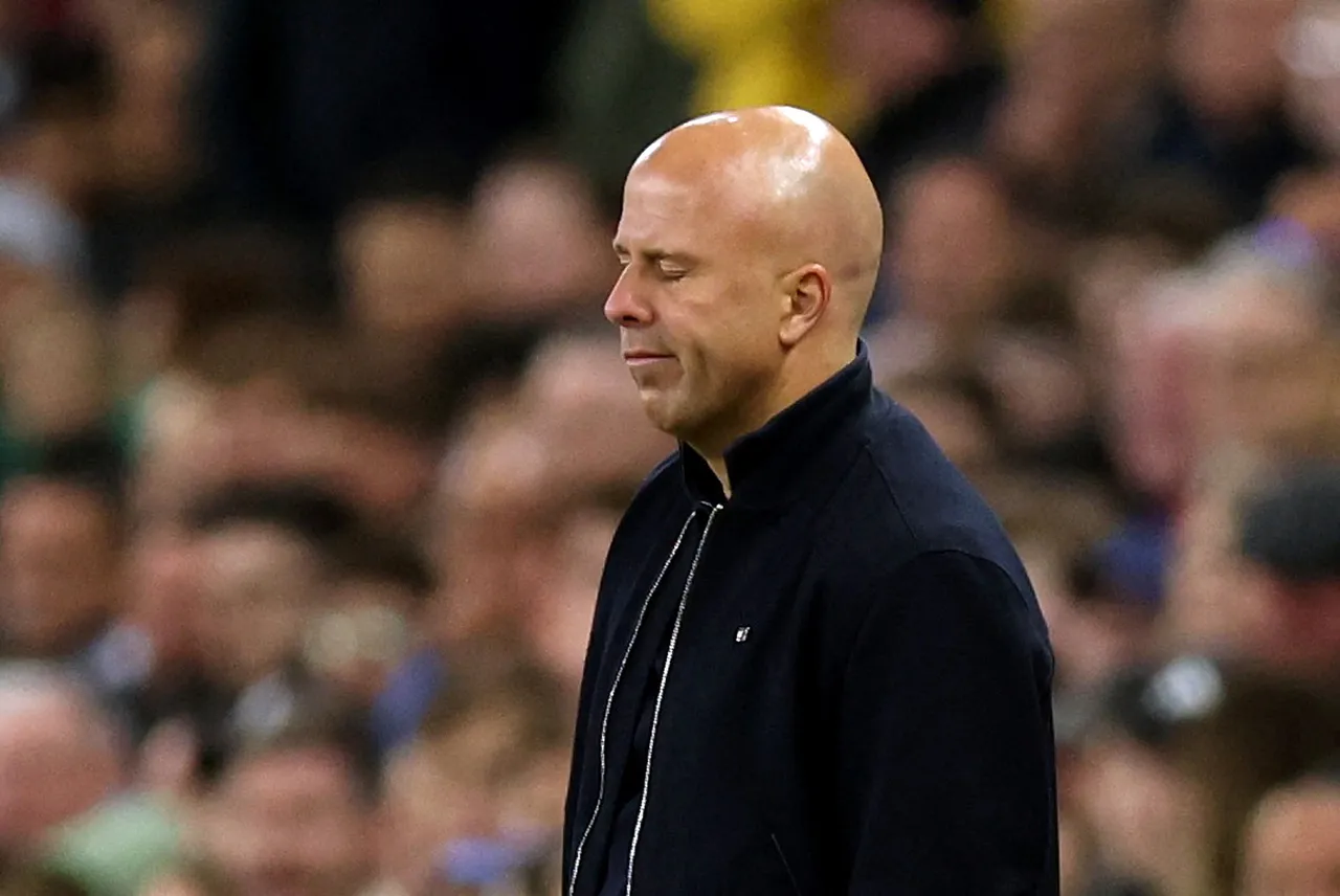Liverpool yamtimua Arne Slot kufuatia msimu wa kukatisha tamaa