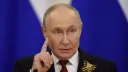 Putin suğış qırındağı qazanışlarğa basım yasadı, Zelenskiy yaña Rusiya höcüme turında kisätte
