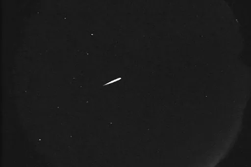 Meteor breaking apart over US causes powerful sonic boom across Massachusetts