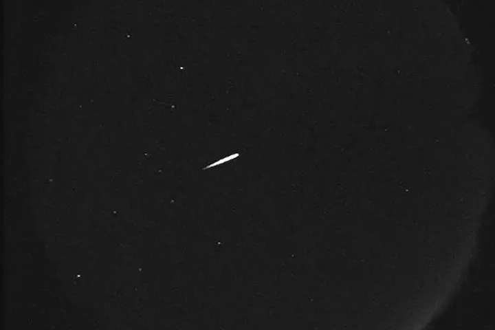 Meteor breaking apart over US causes powerful sonic boom across Massachusetts