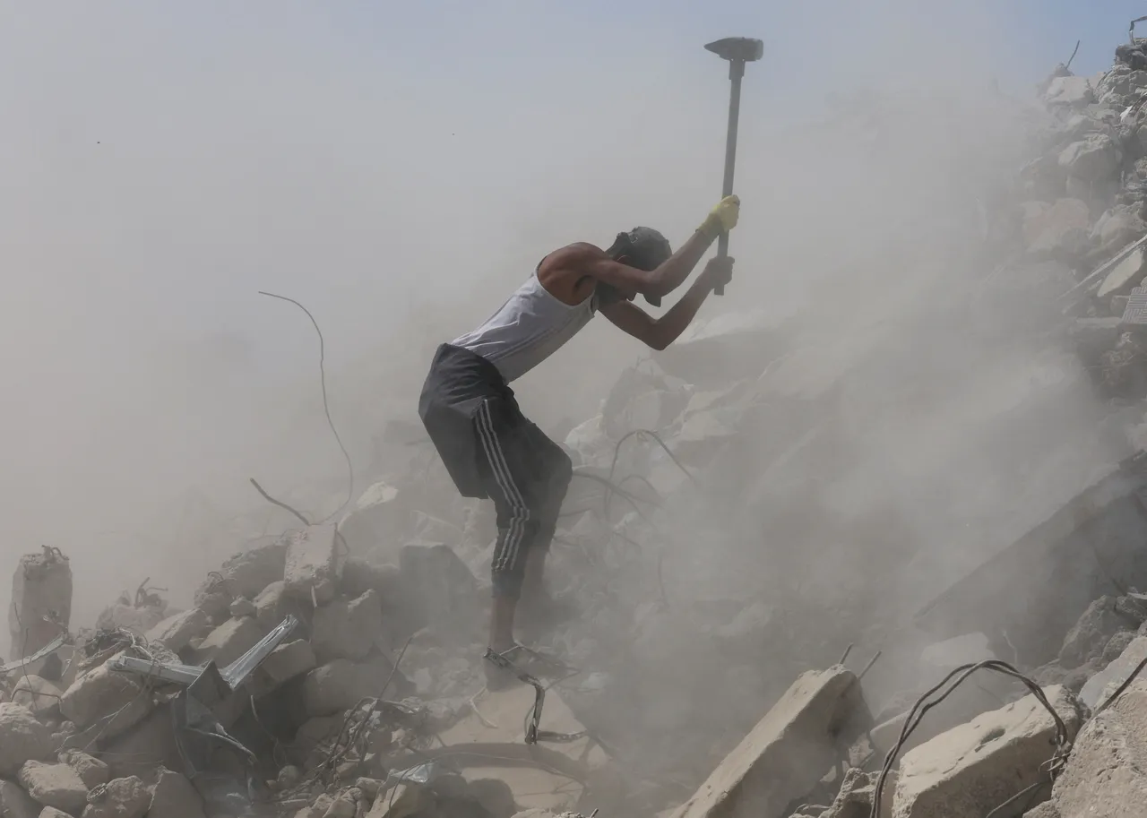 Gaza residents rebuild with rubble as reconstruction efforts stall