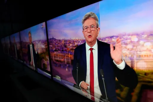 France: Mélenchon candidat, la gauche embarrassée