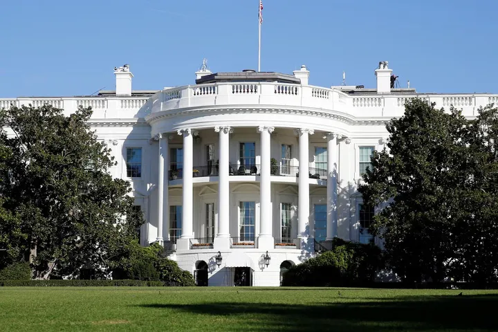 Shots fired near White House as Secret Service rushes to scene, one injured