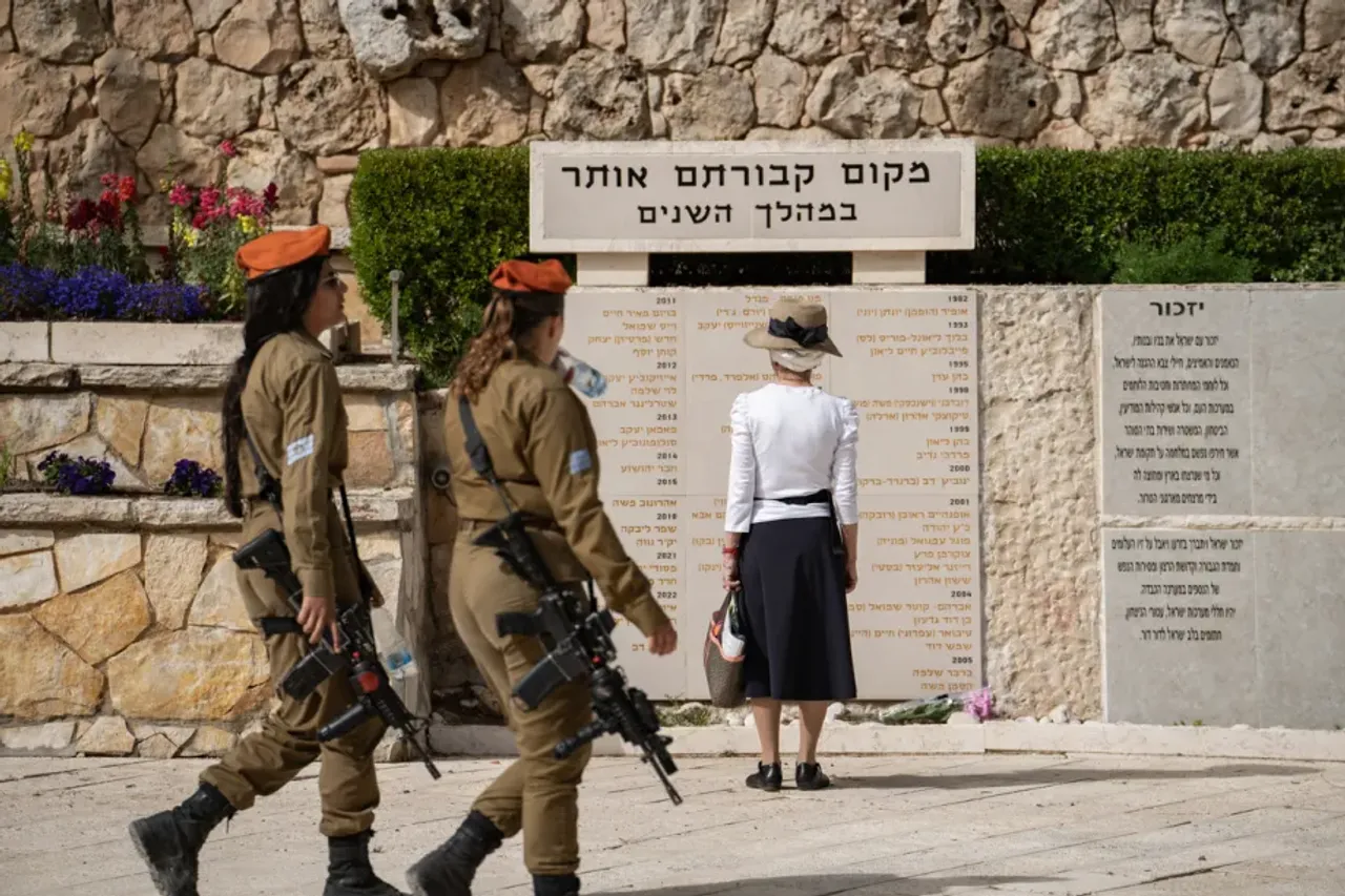 רבנים בציונות הדתית נגד שילוב נשים בשריון