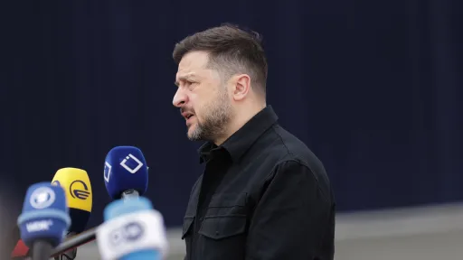Зеленский пообещал дроны на 9 мая