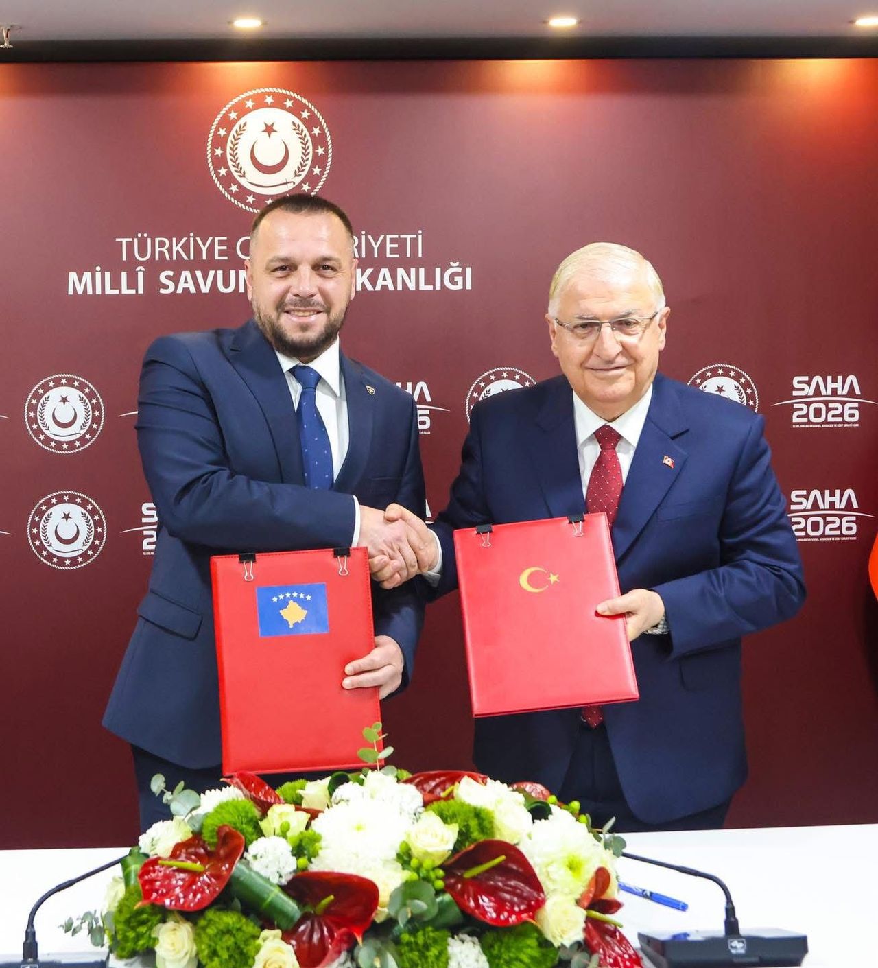 Kosova dhe Türkiye nënshkruajnë marrëveshje për bashkëpunim financiar ushtarak