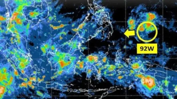 BMKG pantau bibit siklon 92W, gelombang laut berpotensi naik