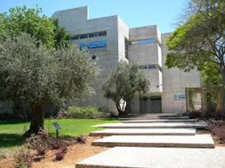 איראן מנצלת את פרצת המחשוב: מתקפות סייבר חושפות את לב האליטה הביטחונית הישראלית
