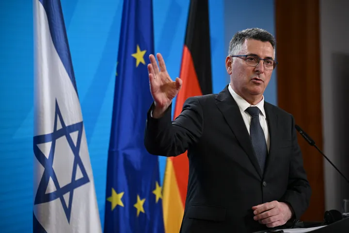 Israel will Deutschland mit Kerosin und Erdgas versorgen
