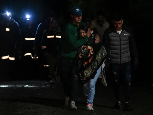 Nove trabalhadores mortos numa explosão numa mina de carvão na Colômbia