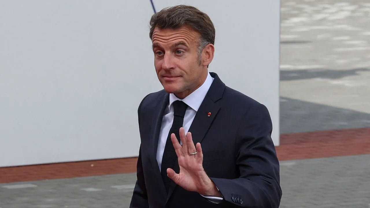 Макрон советует не полагаться на Россию