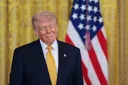 “Si no aceptan, bombardeamos”: Trump espera a la respuesta de Irán para poner fin a la guerra
