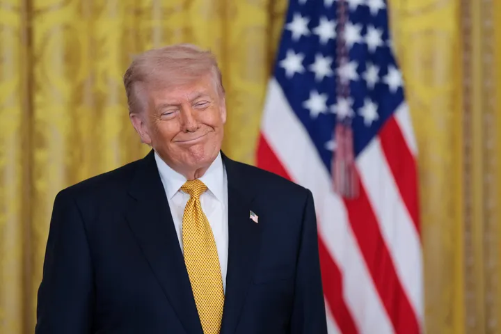 “Si no aceptan, bombardeamos”: Trump espera a la respuesta de Irán para poner fin a la guerra
