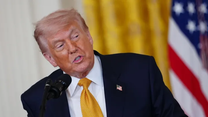 Global debt hits record of near $353 trillion, US loans on path to 'unsustainable', report shows