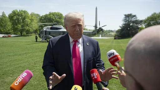 Трамп го повлече планот за заштита на бродовите во Ормускиот Теснец по притисокот од С. Арабија