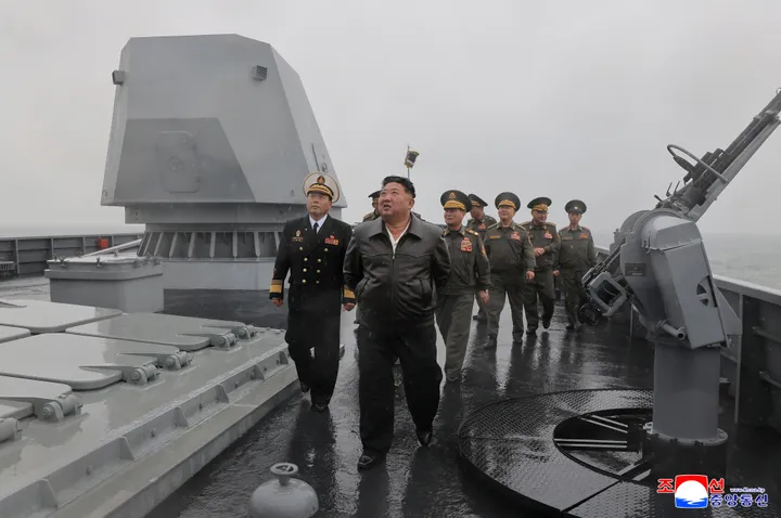 Kim Jong-Un orders southern border be turned into 'impregnable fortress'