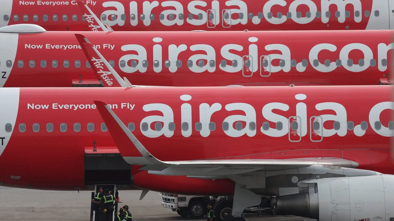 “AirAsia” 150 “Airbus A220” ұшағына тапсырыс берді