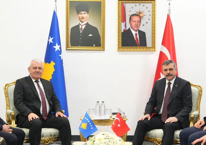 Ministri i Brendshëm turk: Ekziston një bashkëpunim shumëvjeçar mes Kosovës dhe Türkiyes