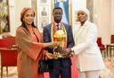 Wake wa viongozi wa Afrika: 
Marie Khone Faye na Absa Faye wa Senegal