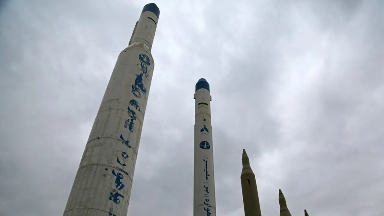 Tri osobe povrijeđene nakon presretanja iranskih raketa i dronova iznad UAE-a