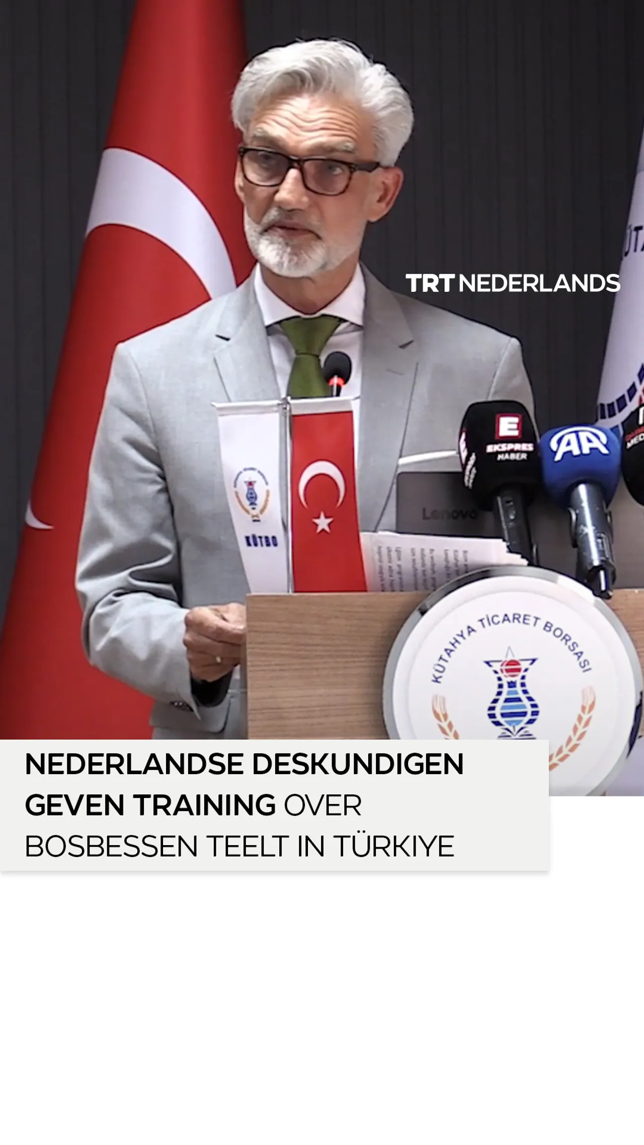 Nederlandse deskundigen geven training over teelt van bosbessen aan telers in Türkiye’s Kütahya