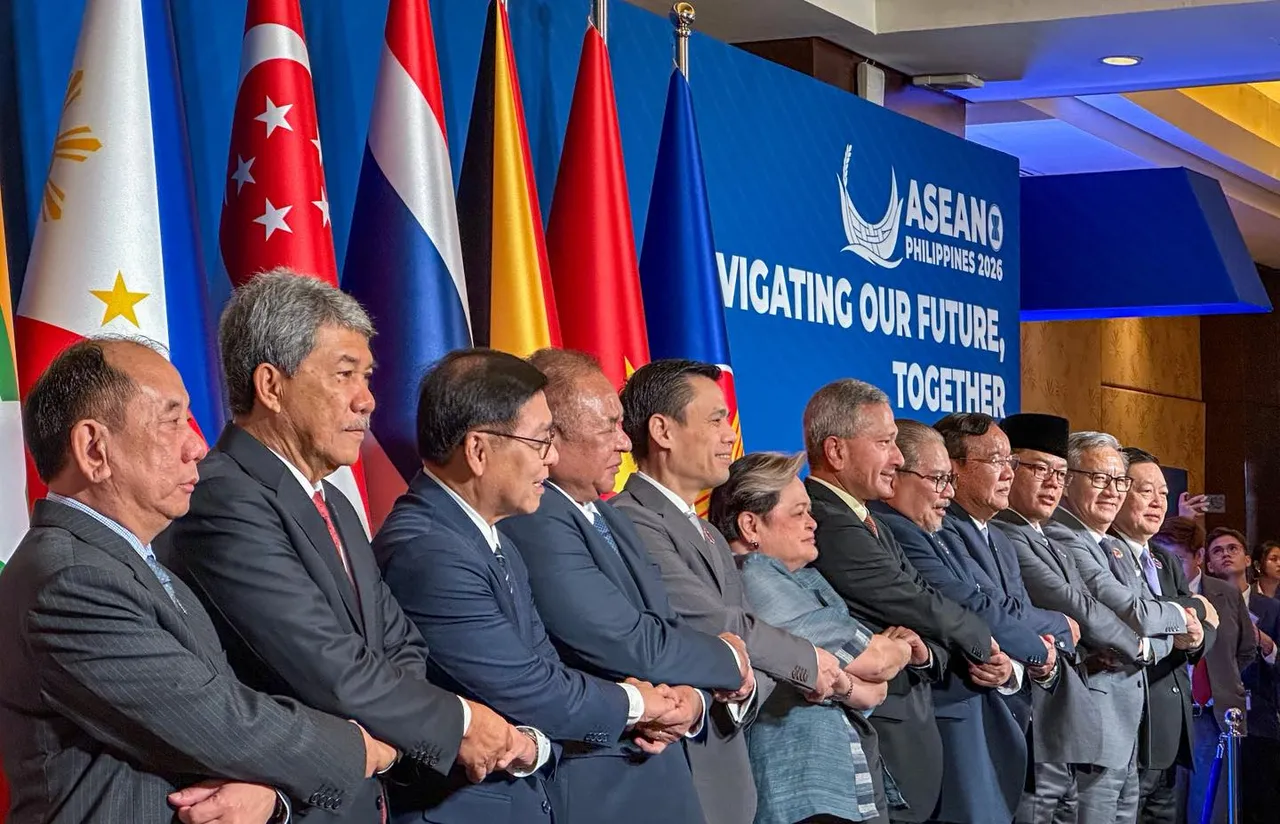 ASEAN sasar perdagangan intra-serantau cecah 30 peratus menjelang 2030 – Mohamad Hasan