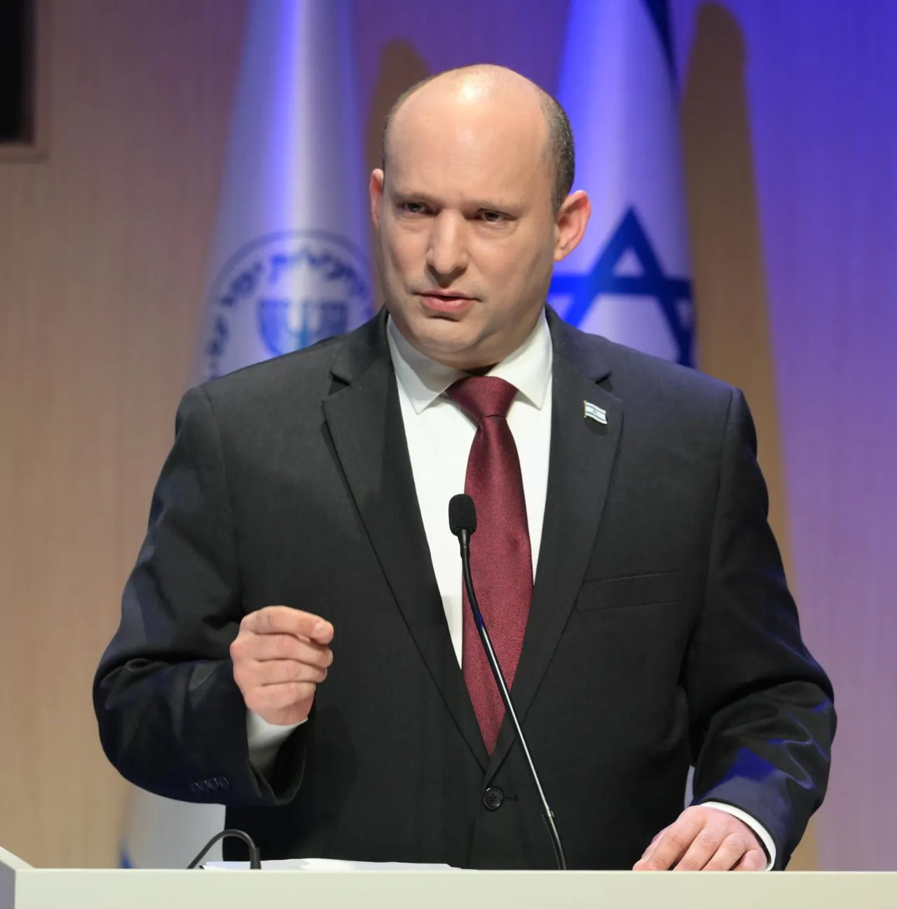 בנט הגיש תביעת דיבה נגד בן ברית לשעבר