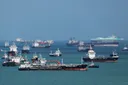 Цените на суровата нафта Брент остануваат над 100 долари за барел