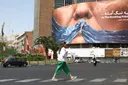 Трамп вели дека примирјето со Иран е на ниски гранки