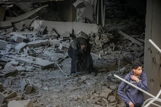 Izraeli vazhdon të shkelë armëpushimin, 9 palestinezë të plagosur në një sulm ajror në Gaza
