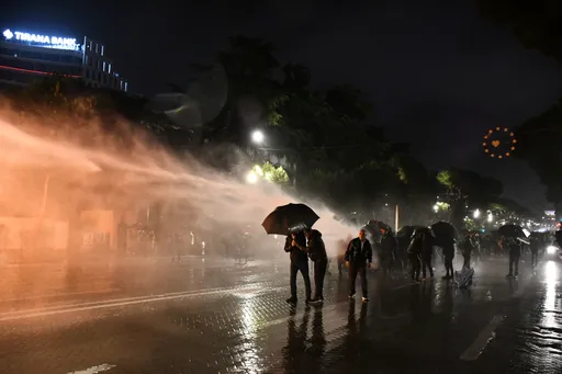 Albanija: Tenzije i sukobi na protestu opozicije