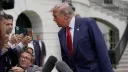 Iran: Washington frappe deux pétroliers, Trump attend une “lettre” de Téhéran