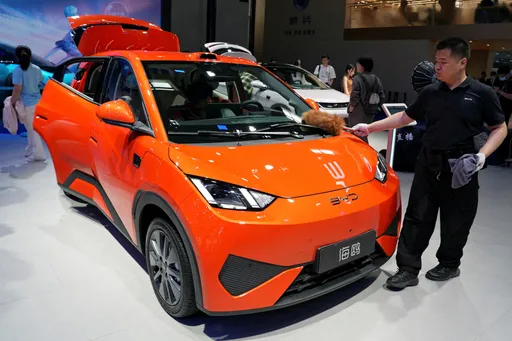 Pentagon zet Chinese tech- en autogiganten Alibaba en BYD op militaire zwarte lijst