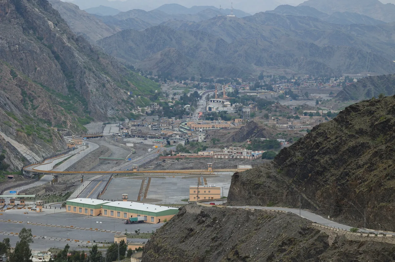 Pakistani air strikes kill at least 13 in Afghanistan, Kabul says
