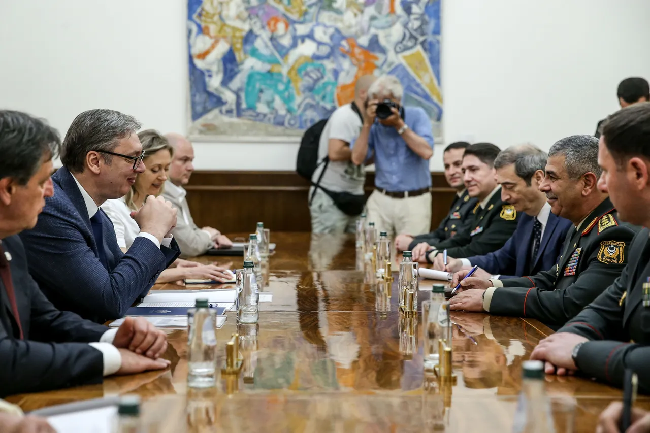 Vučić i Hasanov razgovarali o vojno-tehničkoj saradnji Srbije i Azerbejdžana