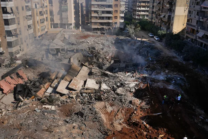 Ministrat izraelitë bëjnë thirrje për bombardimin e Bejrutit pavarësisht armëpushimit