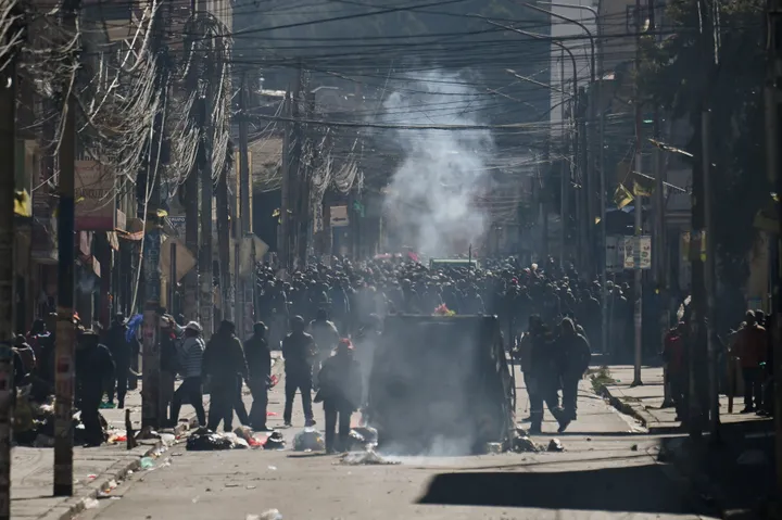 Bolivia shpall gjendje të jashtëzakonshme pas javësh protestash dhe bllokadash