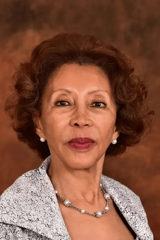 Wake wa Marais : Tshepo Motsepe wa Afrika Kusini