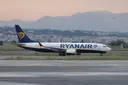 Britanski regulator: Ryanair na udaru istrage zbog plaćanja naknade roditeljima koji sjede s djecom