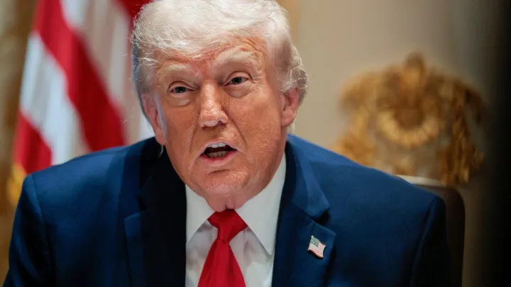 “Президент Трамп зымыран қорының азаюына байланысты қорғаныс өнеркәсібі басшыларымен кездеседі”