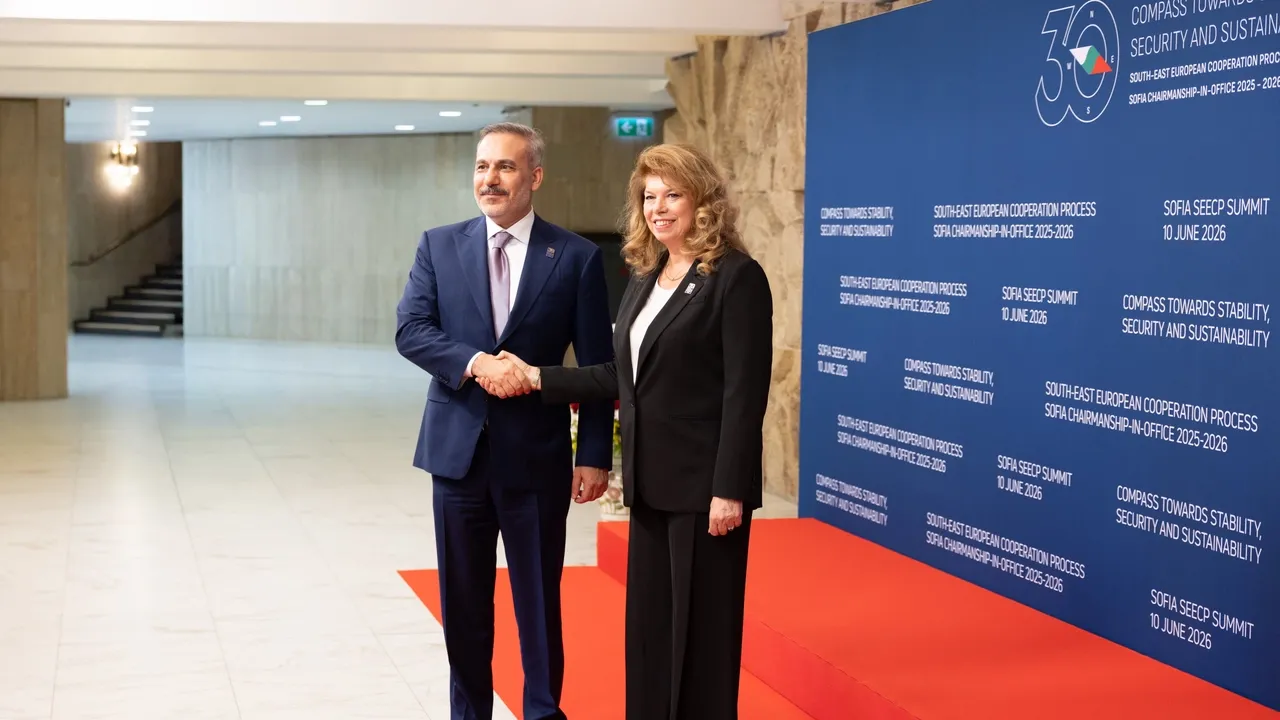 فیدان: همکاری گازی ترکیه و بلغارستان برای امنیت انرژی منطقه راهبردی است