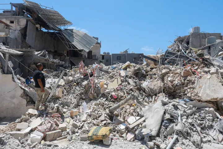 Izraeli vazhdon sulmet në jug të Libanit