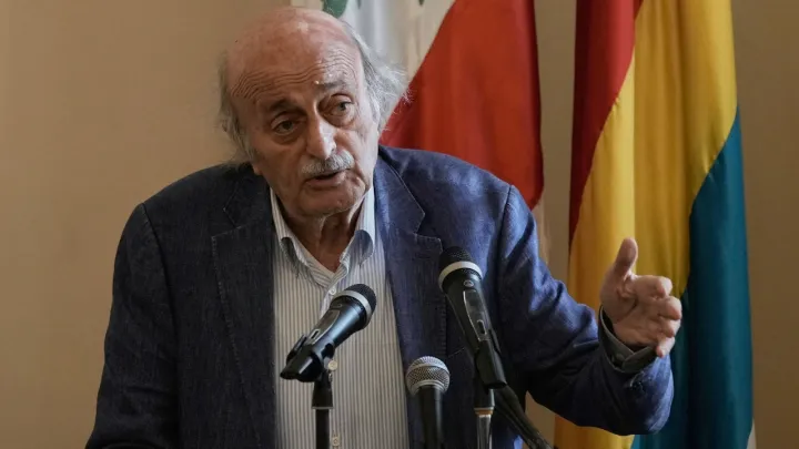 جنبلاط: لا إمكانية للسلام مع إسرائيل ولبنان بحاجة إلى جيش قوي وقوات دولية لمنع أي غزو جديد