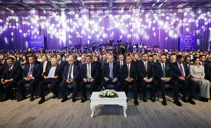 Turkiye predstavila Akcioni plan za vještačku inteligenciju 2026-2030 na samitu u Istanbulu